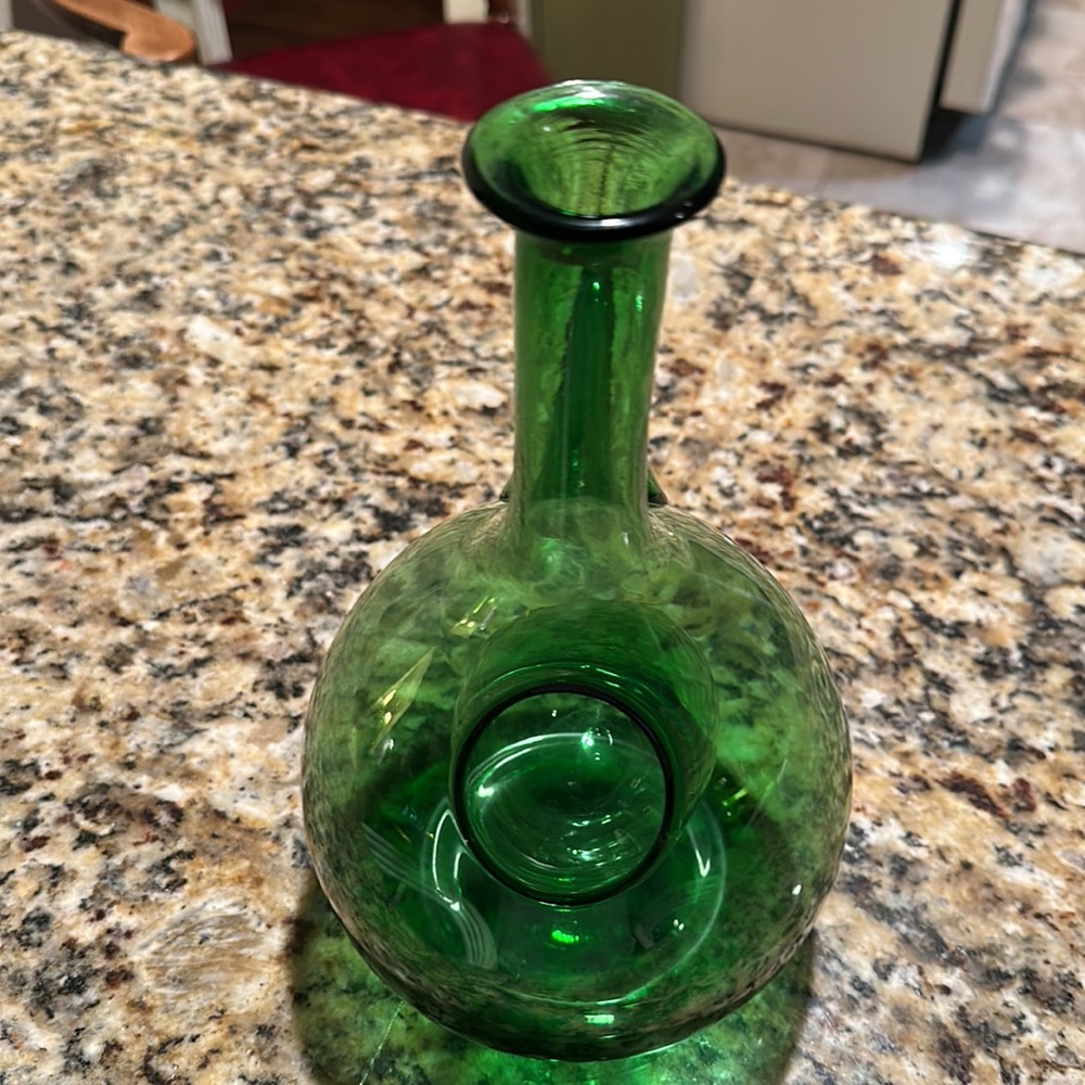 Vintage Hand Blown Italian green glass - Picture 4 of 9